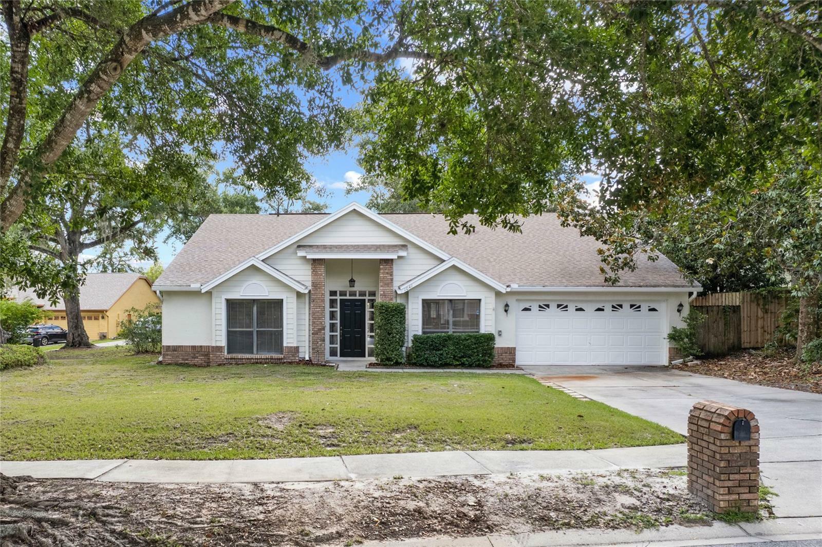 Property Photo:  1041 Cross Cut Way Way  FL 32750 