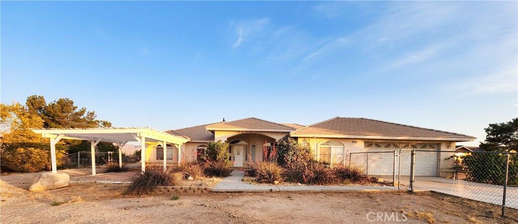 Property Photo: 18565 Verano Street CA 92345