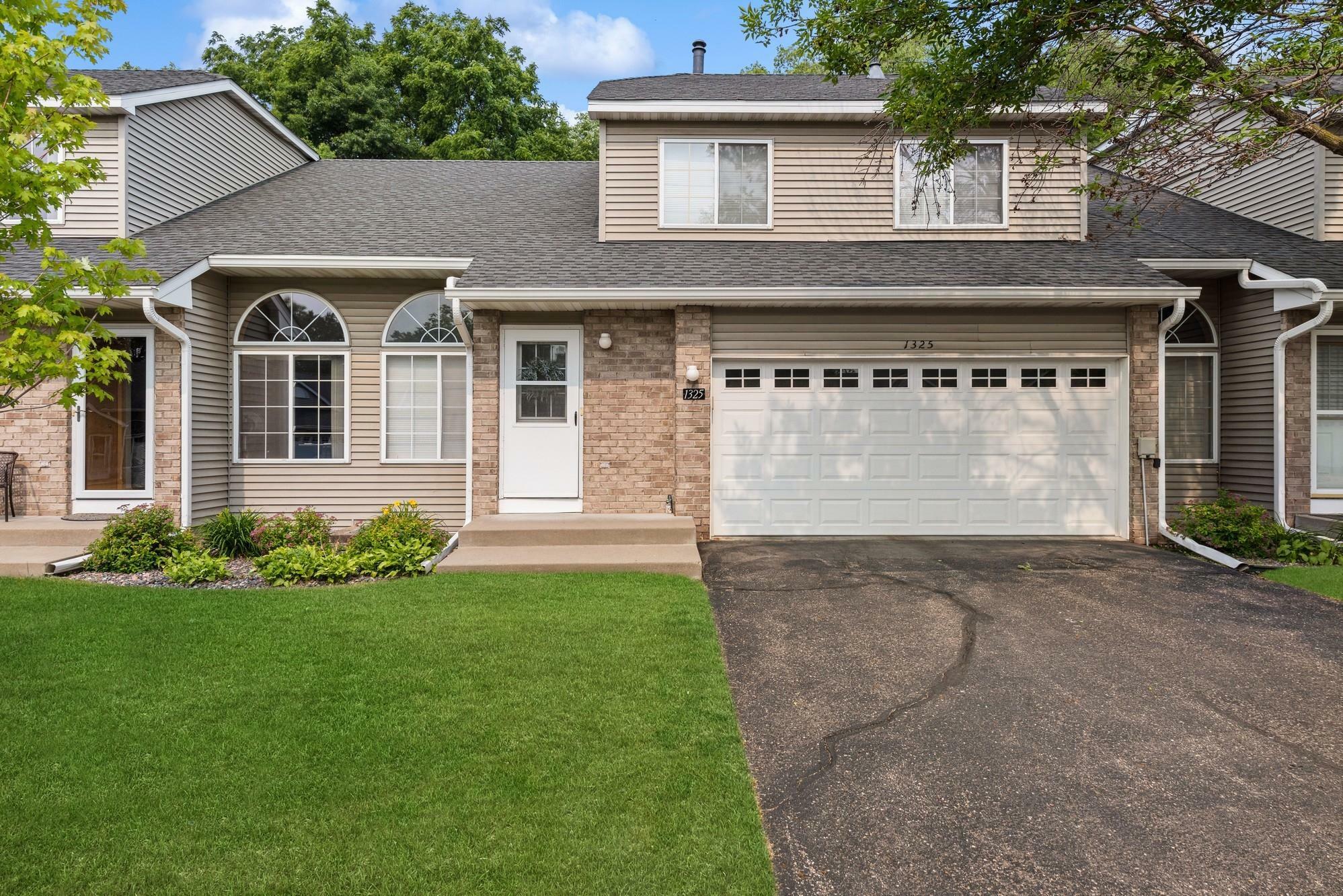Property Photo: 1325 Conservatory Court 23 MN 55117