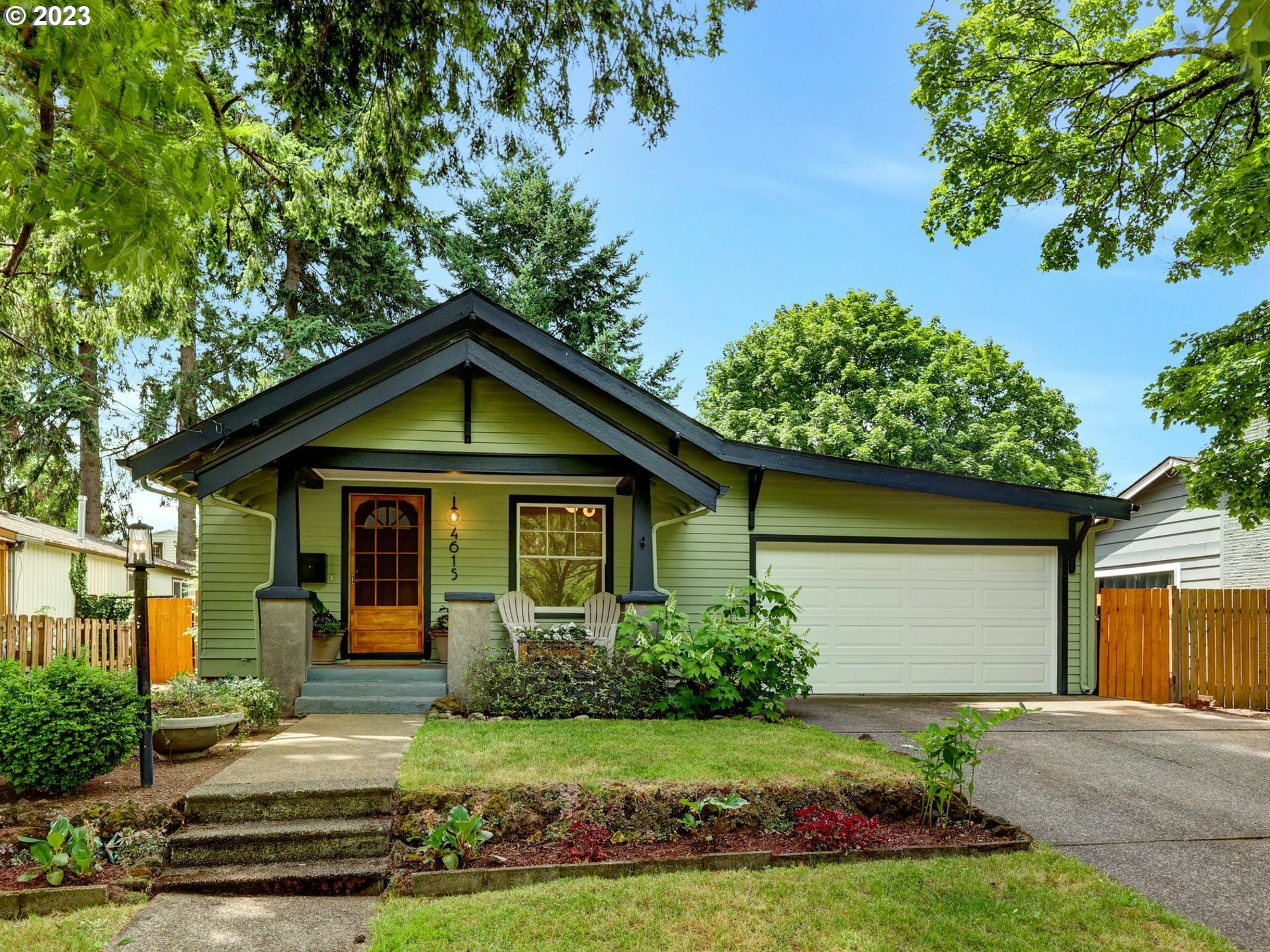 Property Photo:  4615 SE 88th Ave  OR 97266 