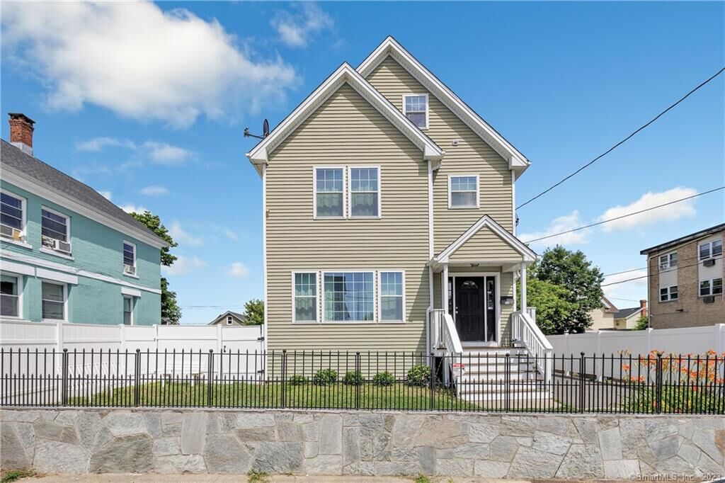 Property Photo:  158 Alice Street  CT 06606 