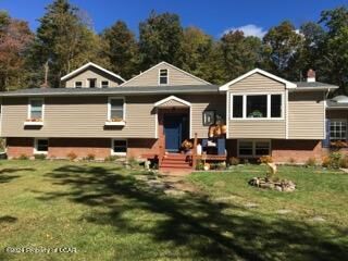 Property Photo: 509 Mingle Inn Road PA 18603
