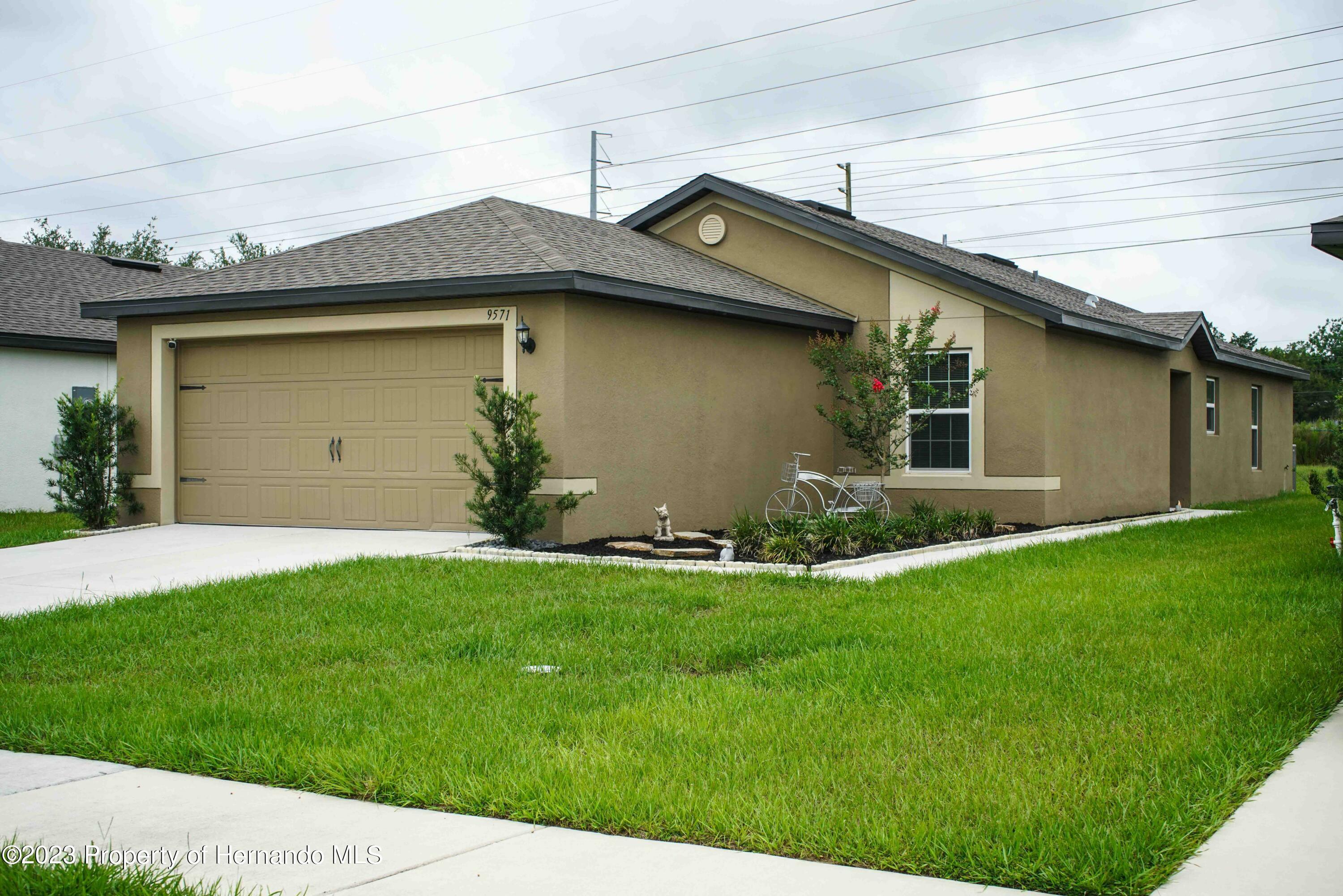 Property Photo:  9571 Southern Charm Circle  FL 34613 