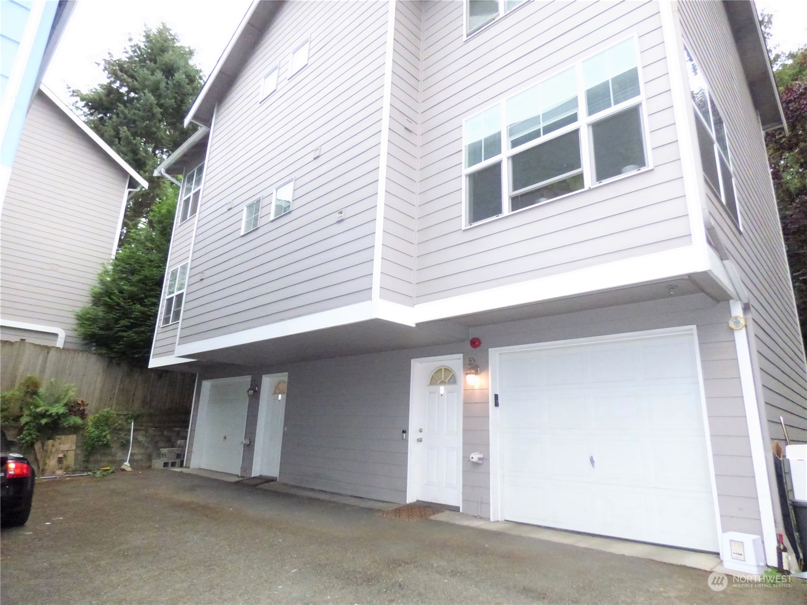 Property Photo:  10717 Burke Avenue N G  WA 98133 