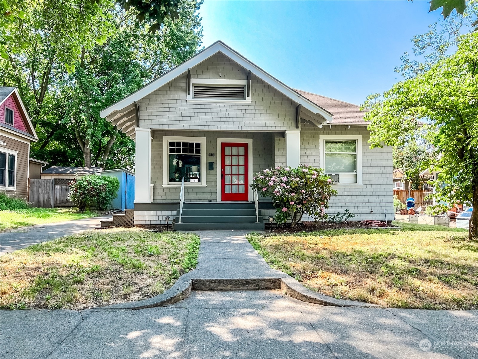 Property Photo:  610 Washington Street  WA 99362 