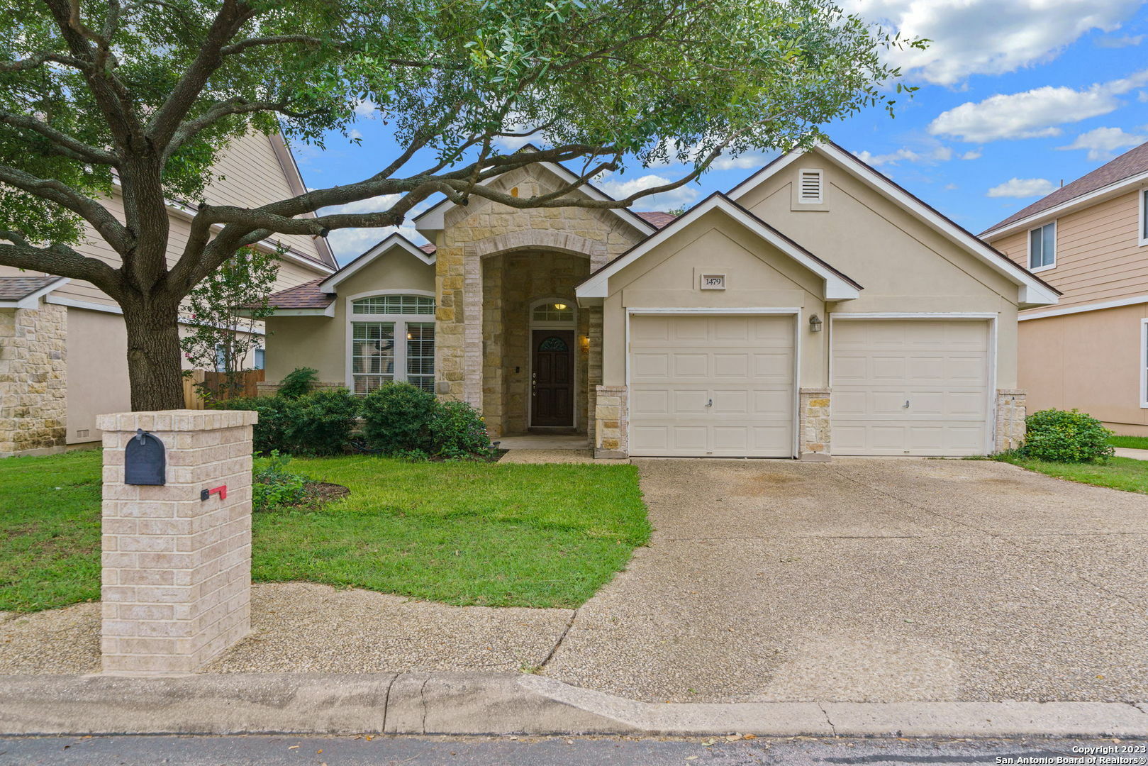 Property Photo:  1479 Bluff Forest  TX 78248 