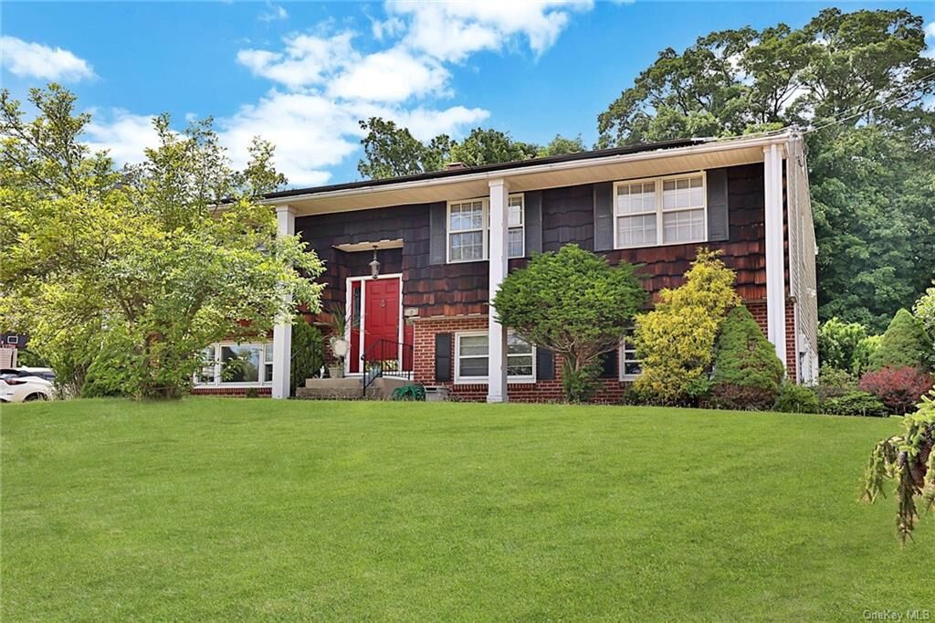 Property Photo:  6 Laurel Drive  NY 10980 