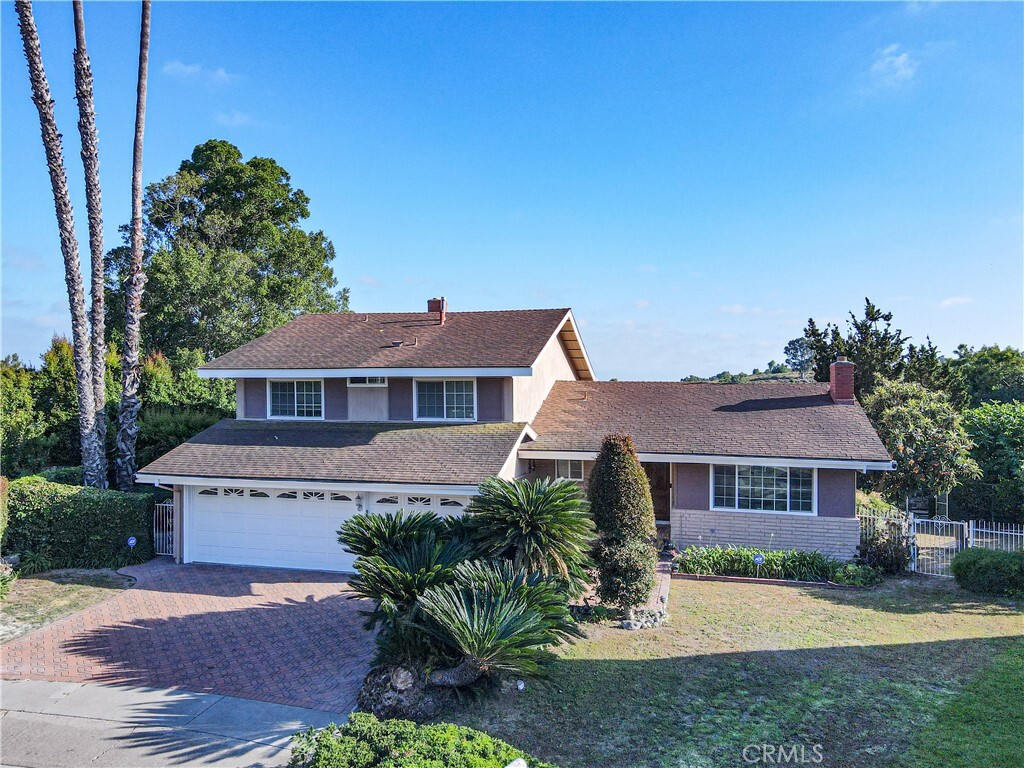 Property Photo: 3101 La Sombra Way CA 92835