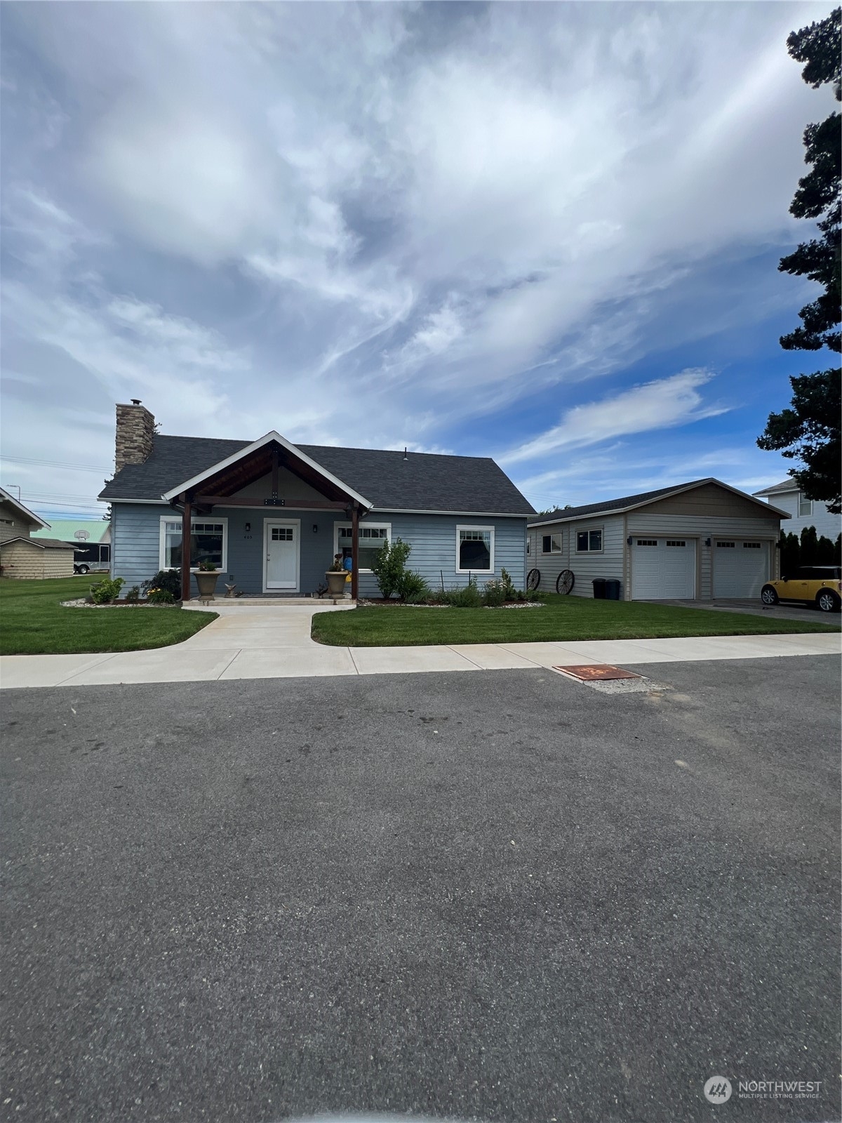 Property Photo: 405 E Ash Street WA 98858