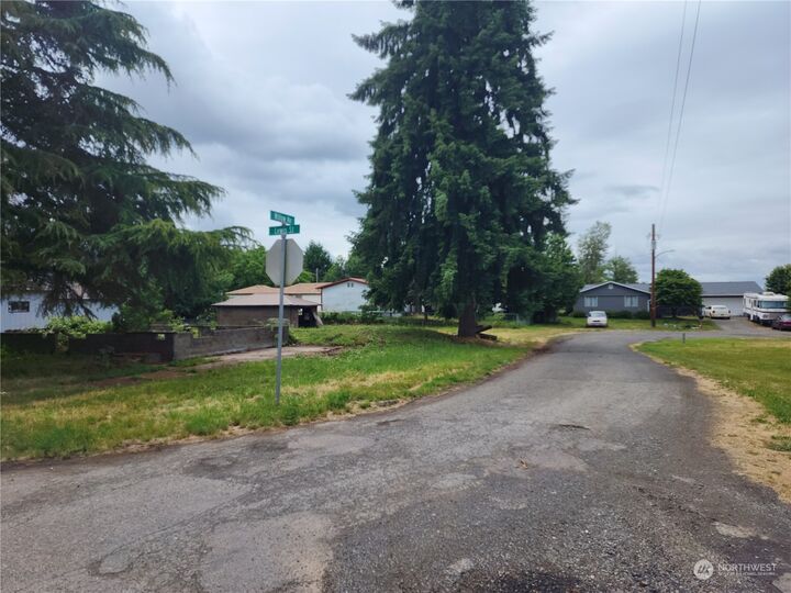 Property Photo:  1502 Lewis Street  WA 98531 