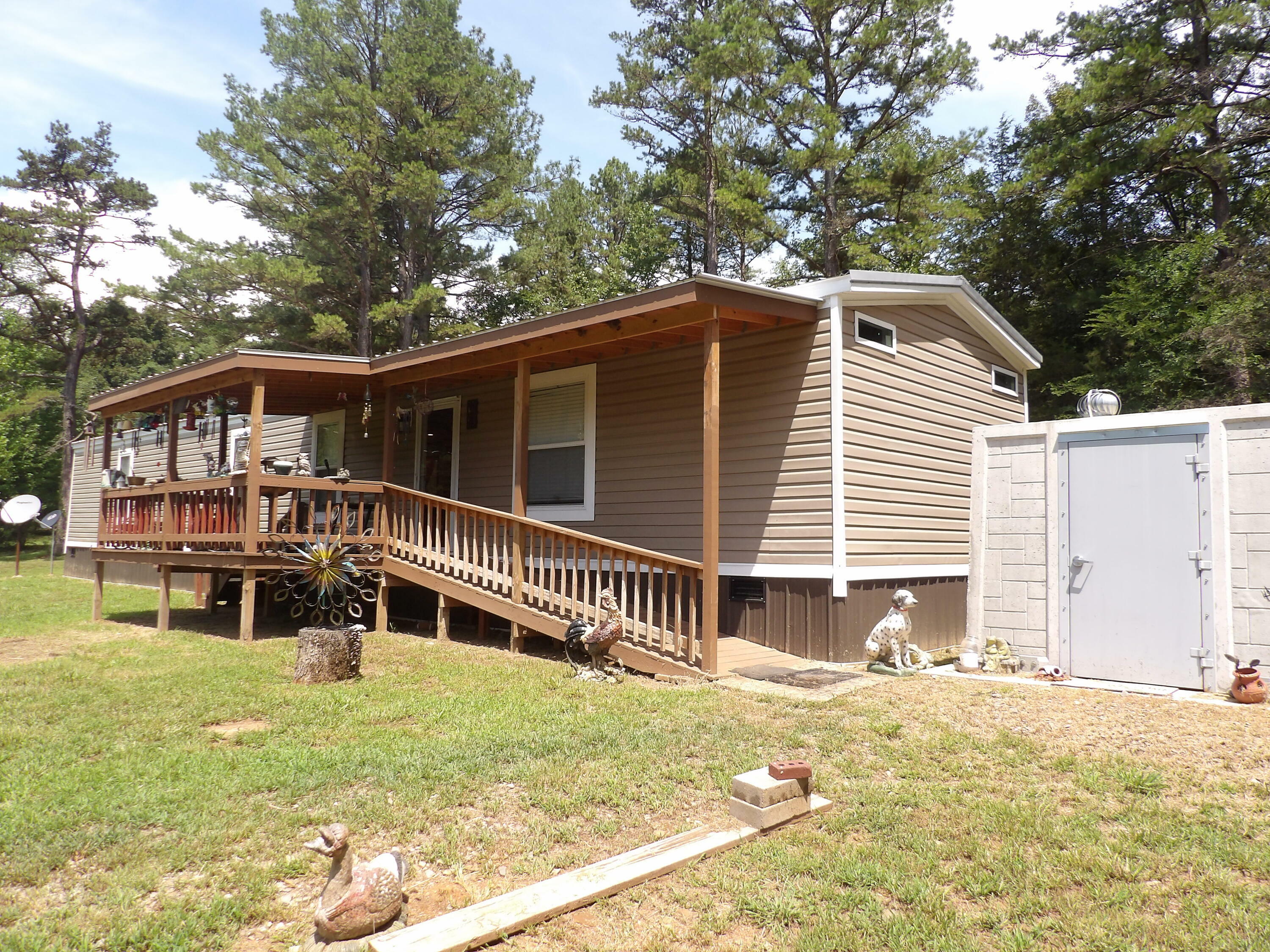 Property Photo:  1608 Co Rd 3594  AR 72846 