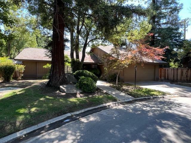 4615 N Glenn Avenue  Fresno CA 93704 photo