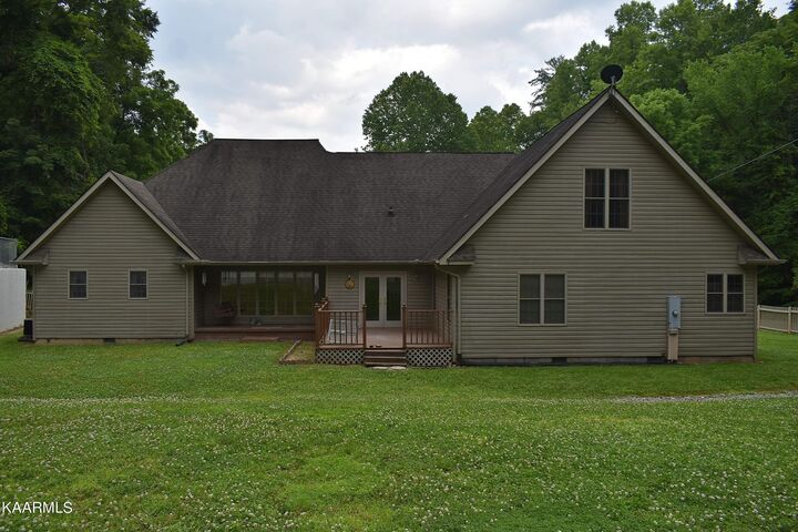 Property Photo: 239 Sulphur Springs Rd KY 40840