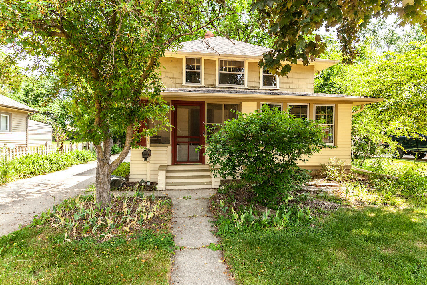 Property Photo:  437 State St  WI 53066 