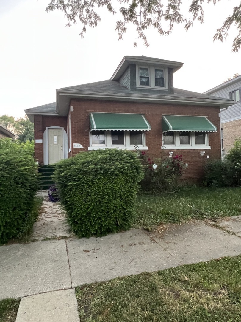 Property Photo:  638 S 22nd Avenue  IL 60104 