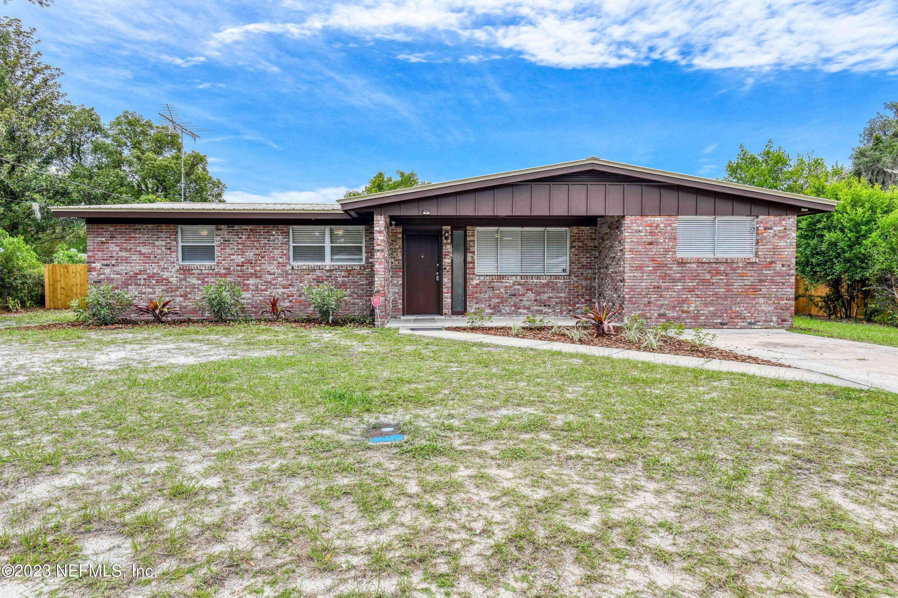 Property Photo:  1516 Prospect Street  FL 32177 