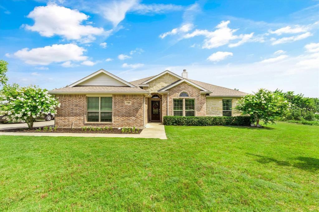 Property Photo:  7709 Westover Hills Drive  TX 76093 