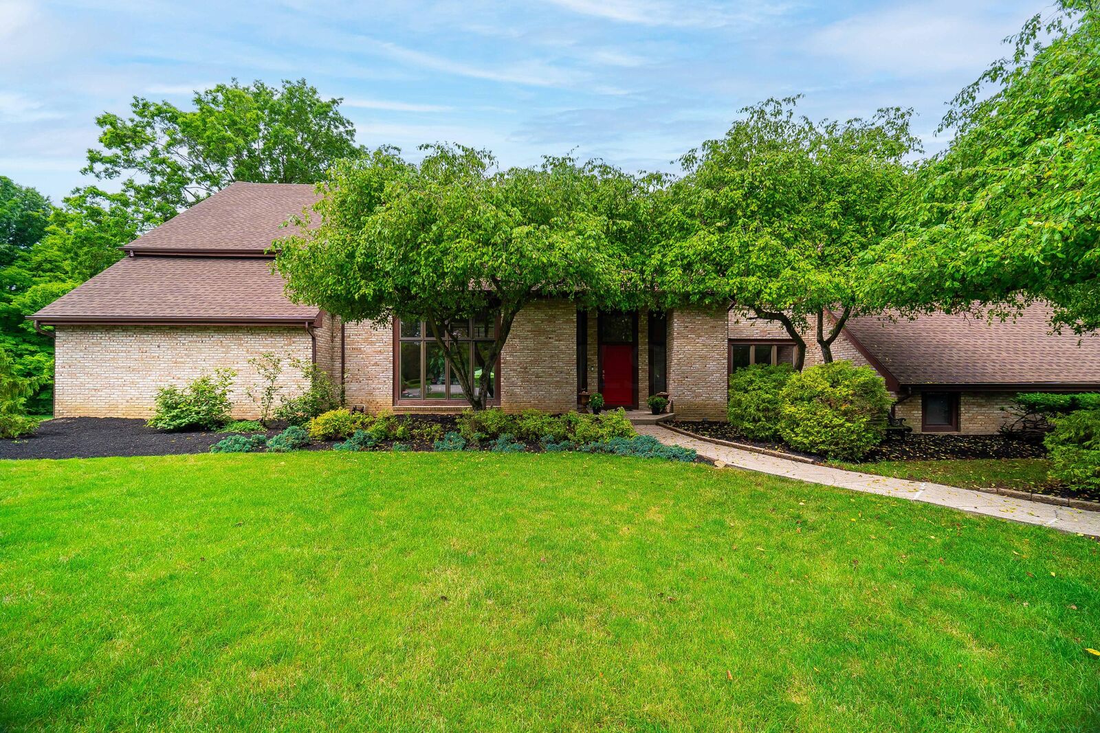 Property Photo: 6245 Brooksong Circle OH 43004