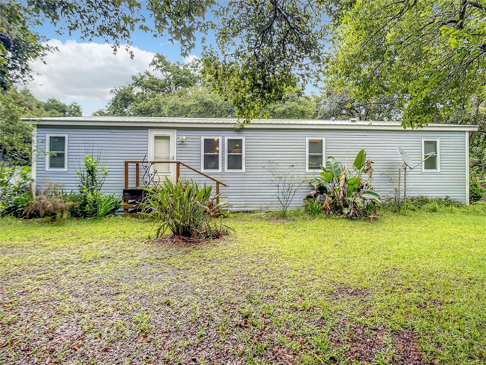 Property Photo:  1577 Clark Bay Road  FL 32724 