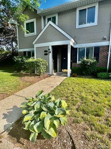Property Photo:  31578 Orchard Creek  MI 48334 