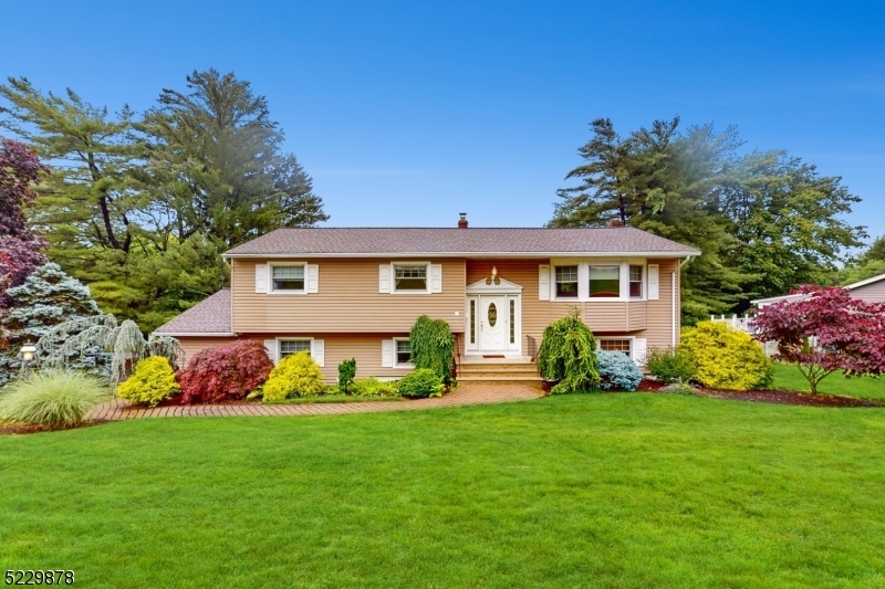 Property Photo: 3 Towsen Rd NJ 07470