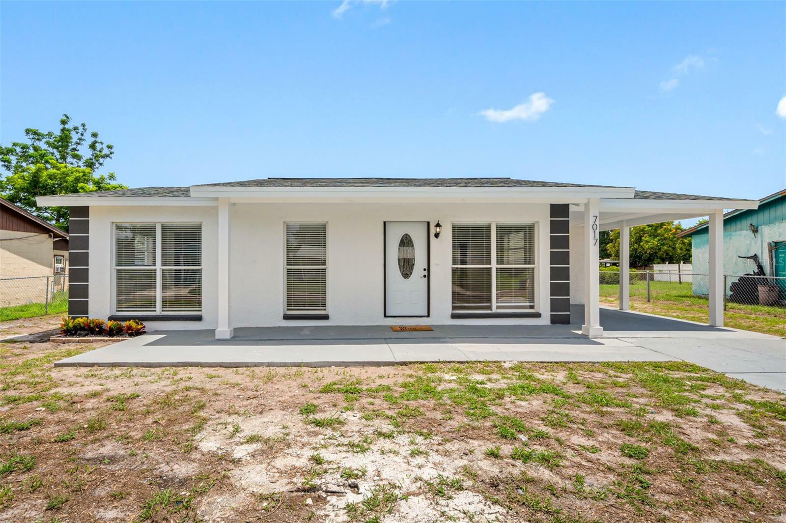 Property Photo:  7017 Sandhurst Drive  FL 33619 