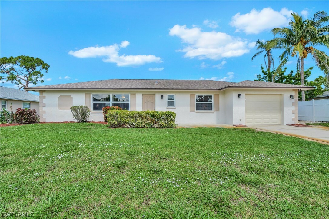 Property Photo: 17508 Laurel Valley Road FL 33967