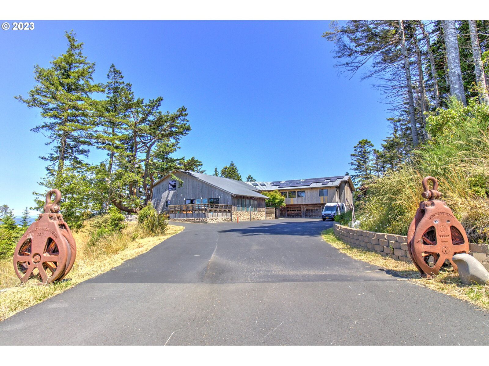 Property Photo: 29840 Hound Dog Rd OR 97444