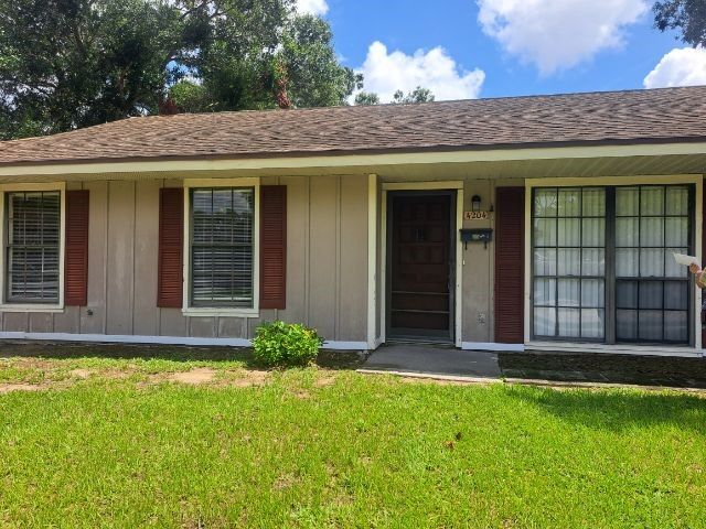 Property Photo:  4204 18th Street  FL 32960 