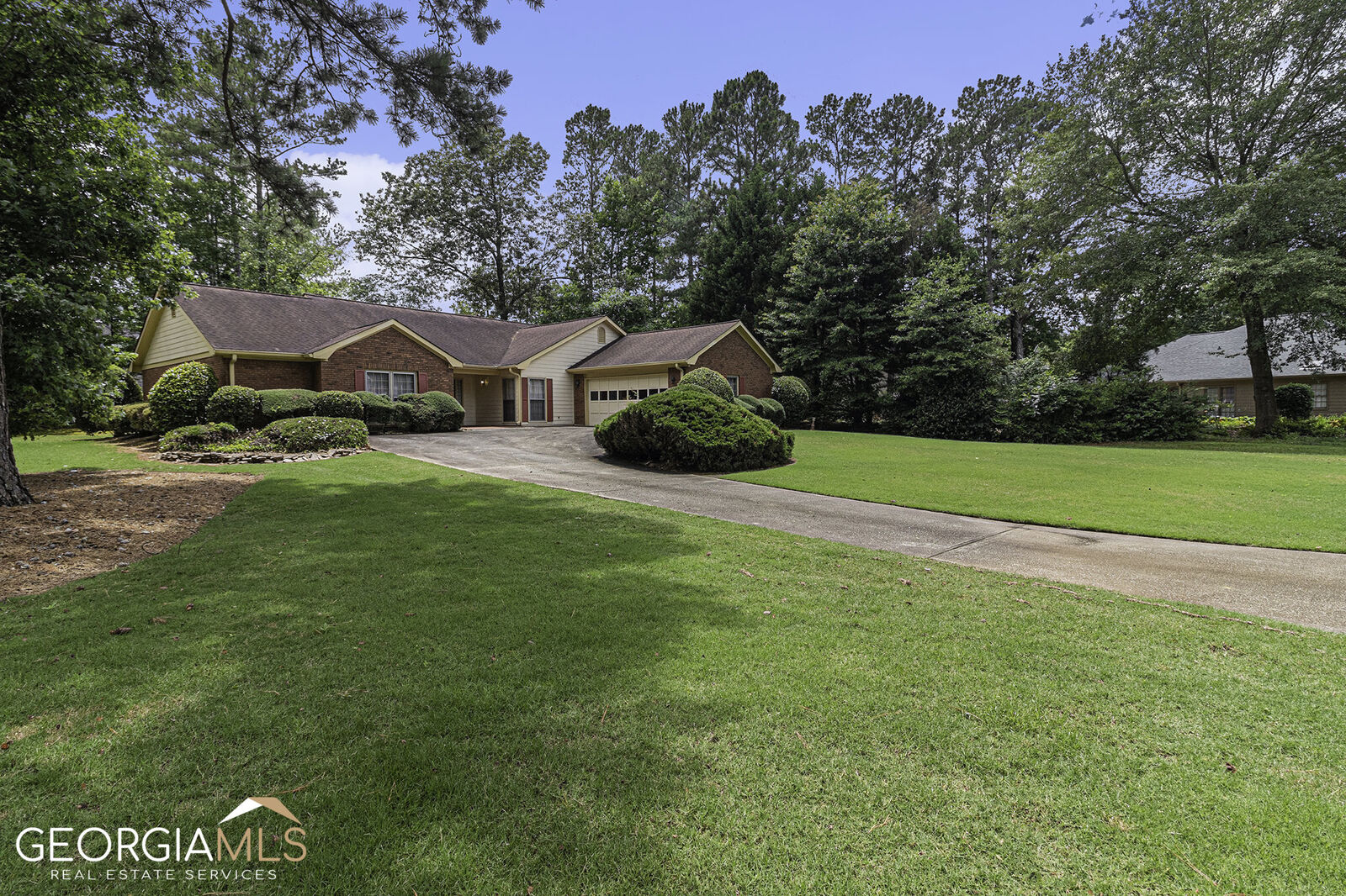 Property Photo:  653 Bayberry Way SE  GA 30094 