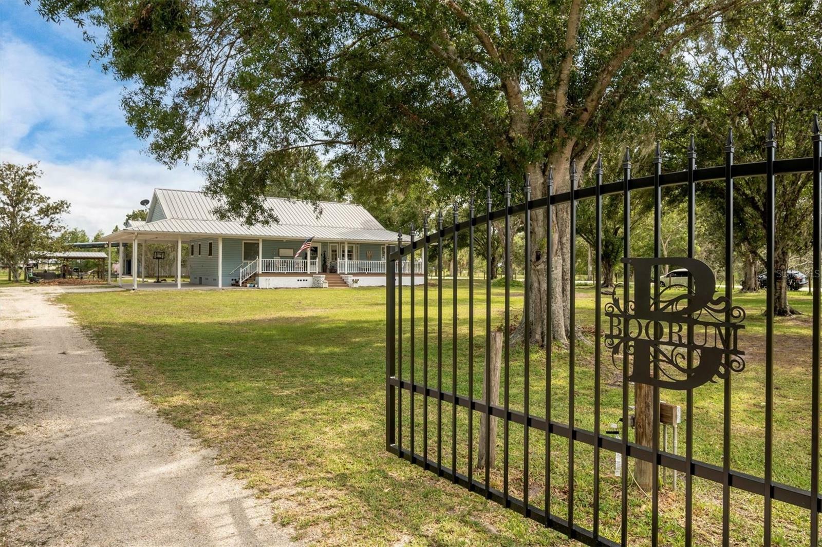 Property Photo: 15468 Fruitville Road FL 34240