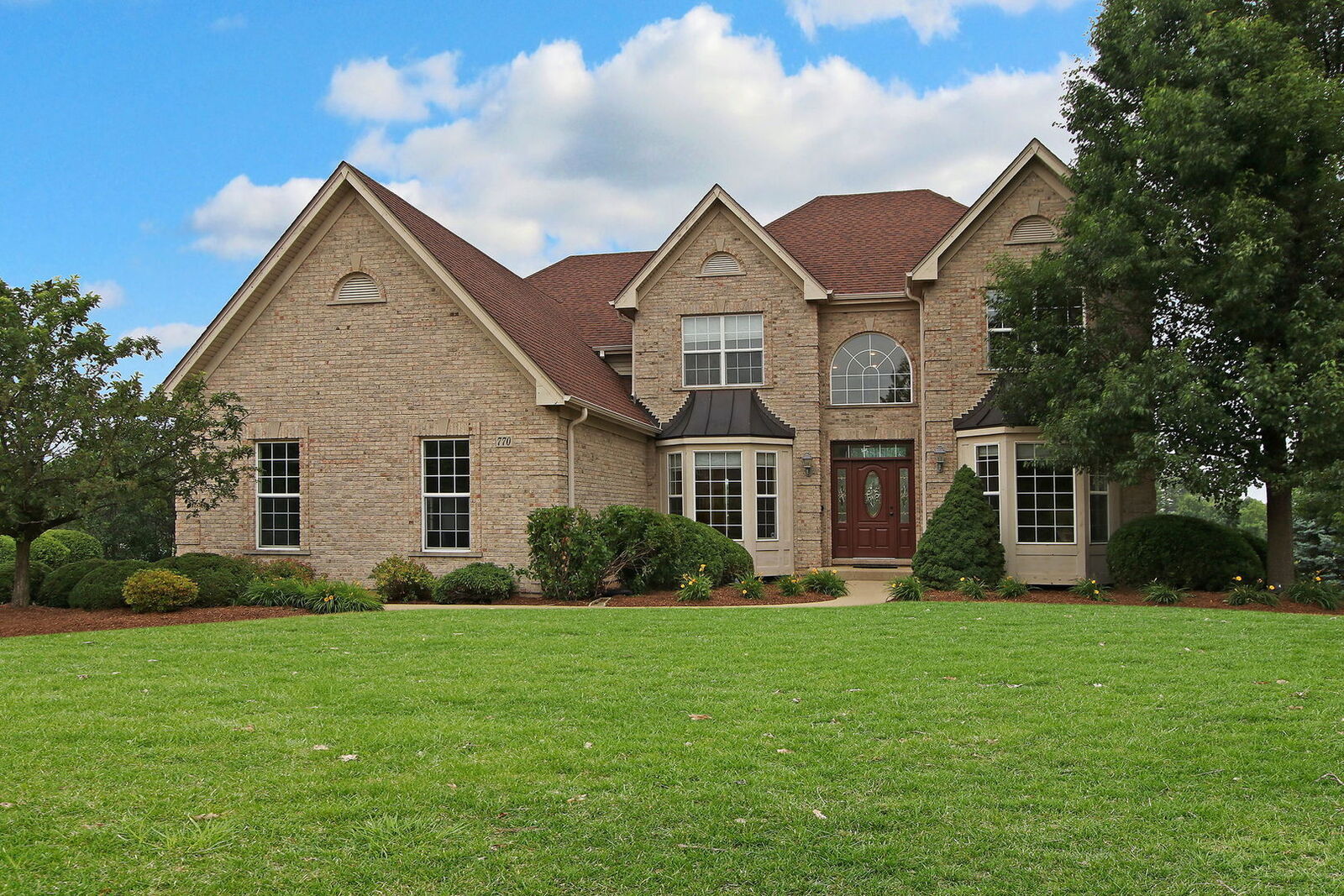 Property Photo:  770 Fenview Circle  IL 60102 