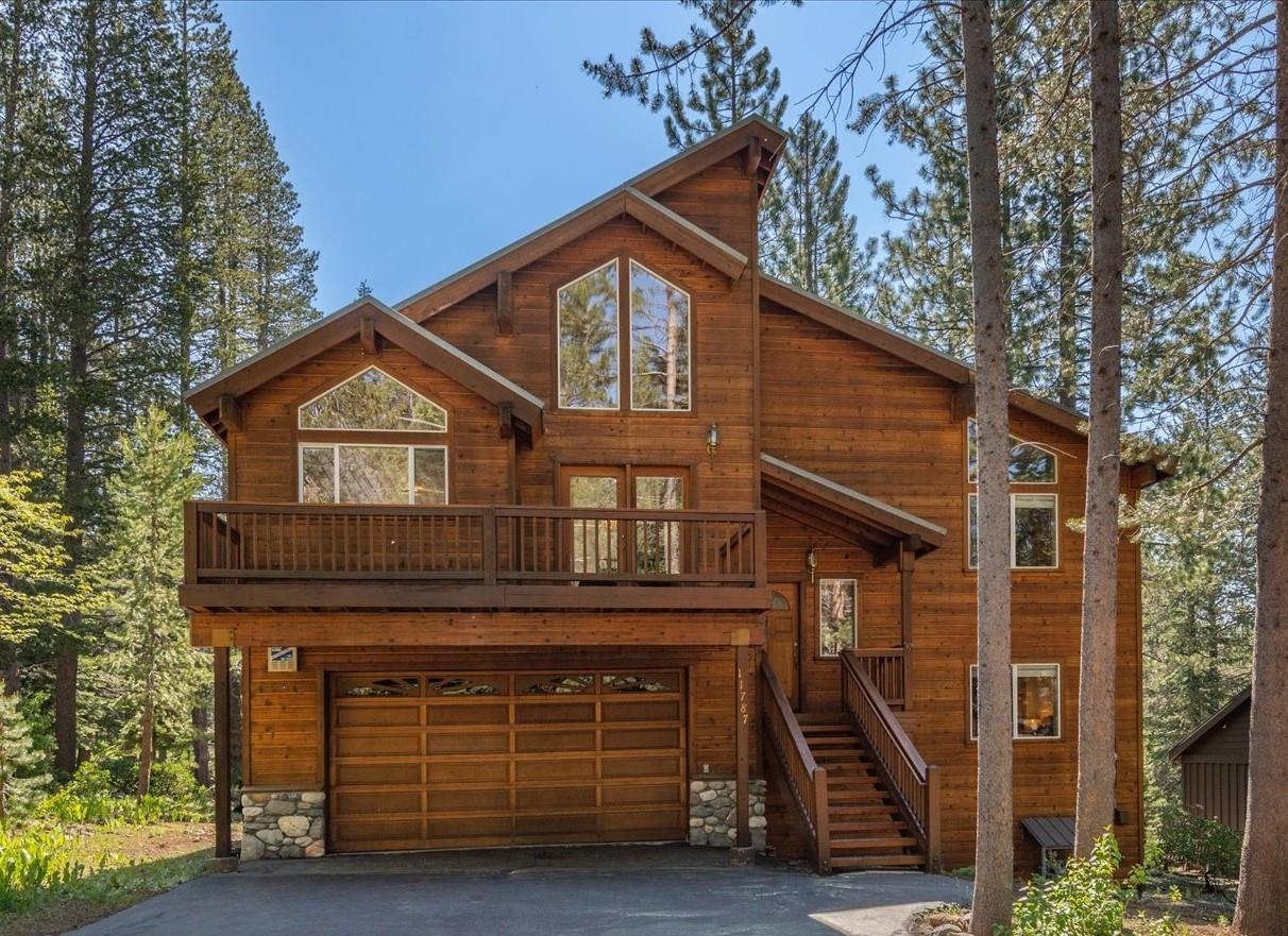 Property Photo: 11787 Brookstone Drive CA 96161