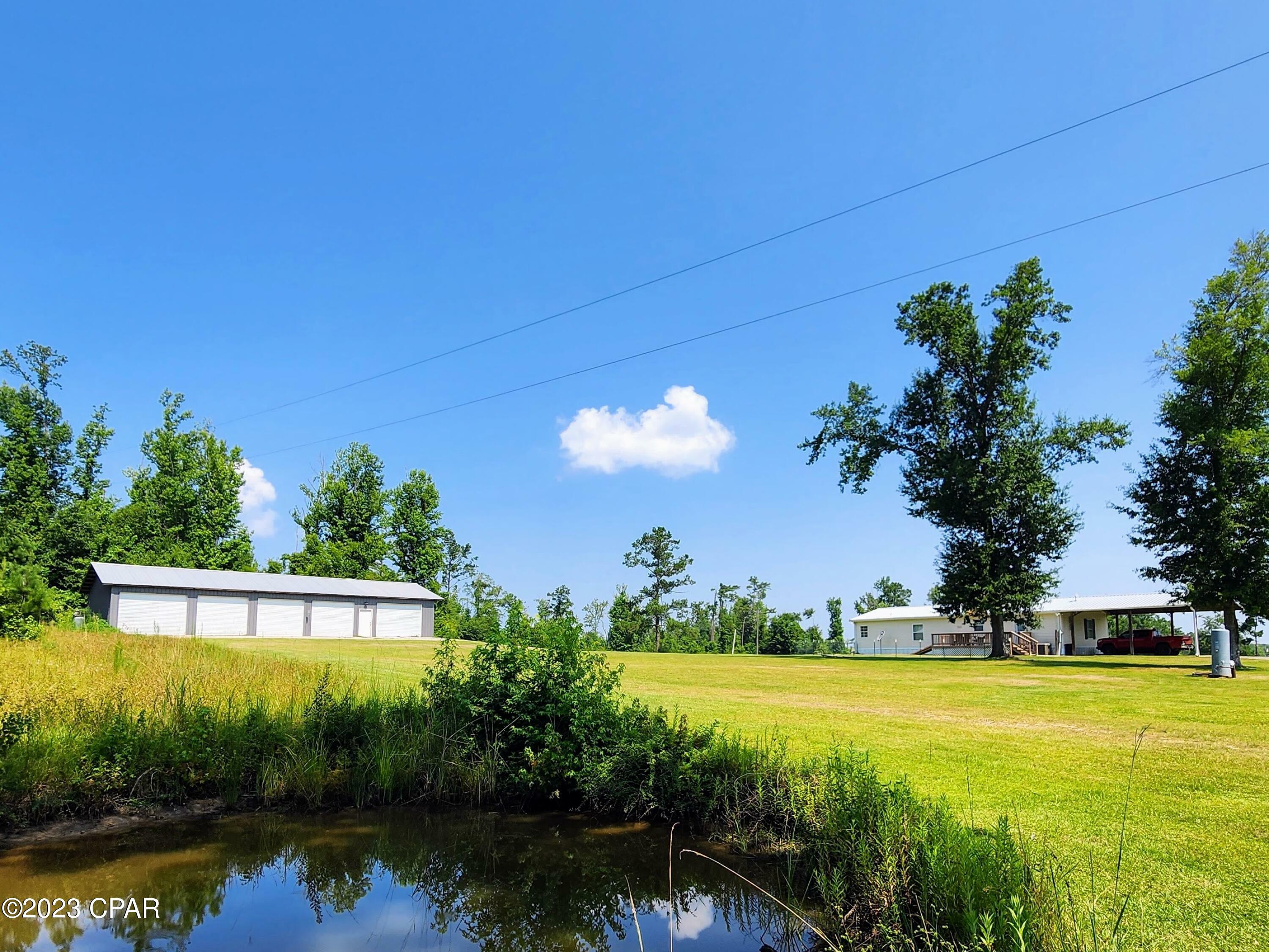 Property Photo: 335 Alford Road FL 32431