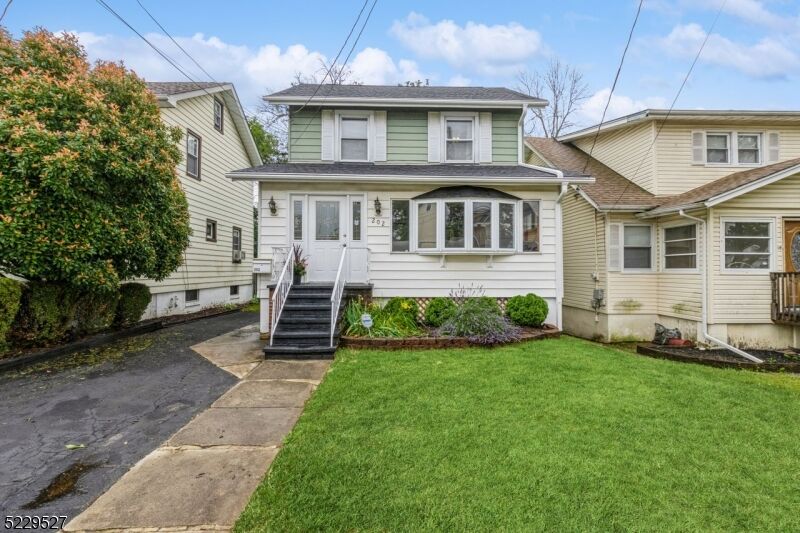 Property Photo:  202 Hollywood Ave  NJ 07083 