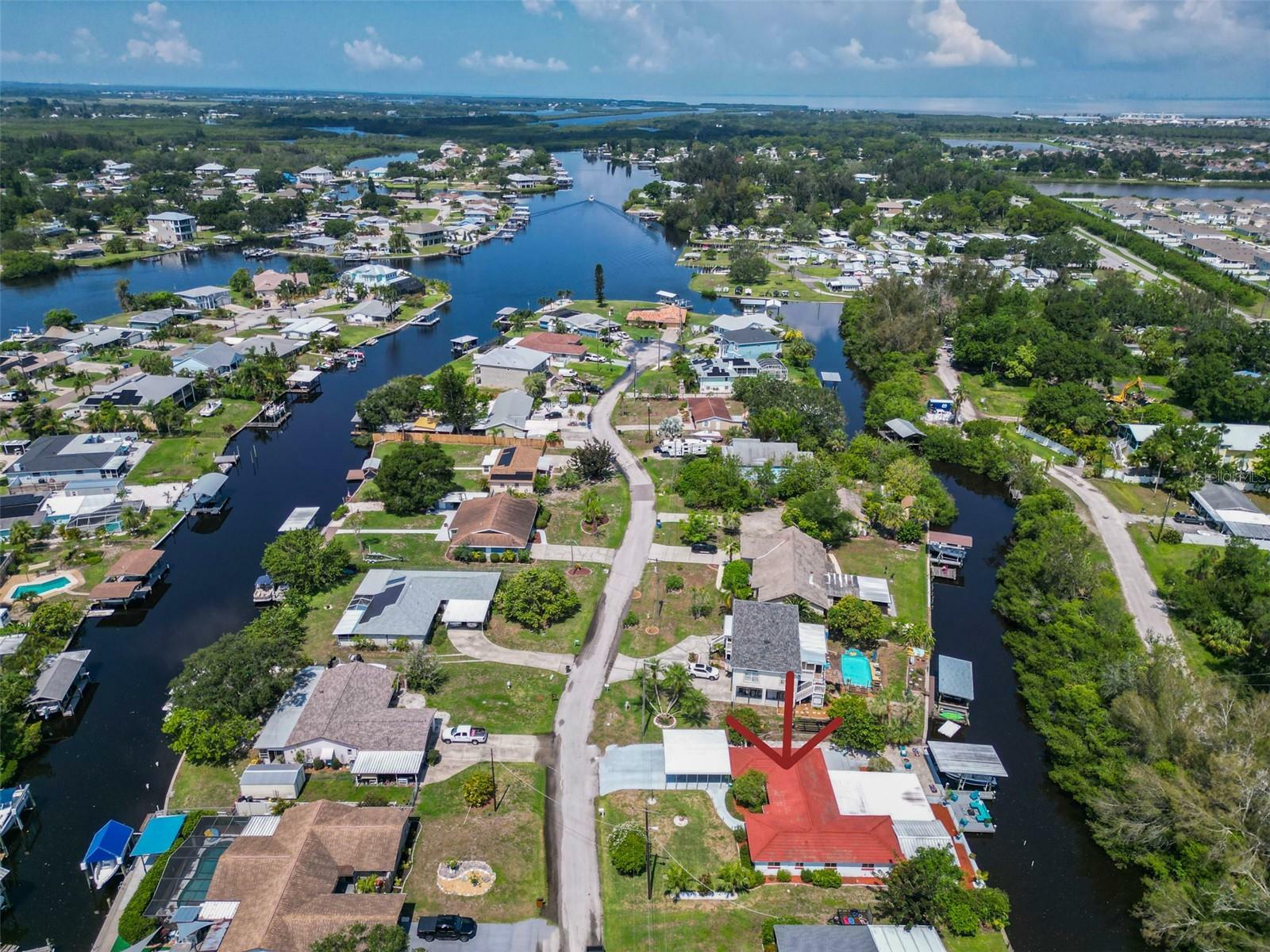 Property Photo:  805 White Heron Boulevard  FL 33570 