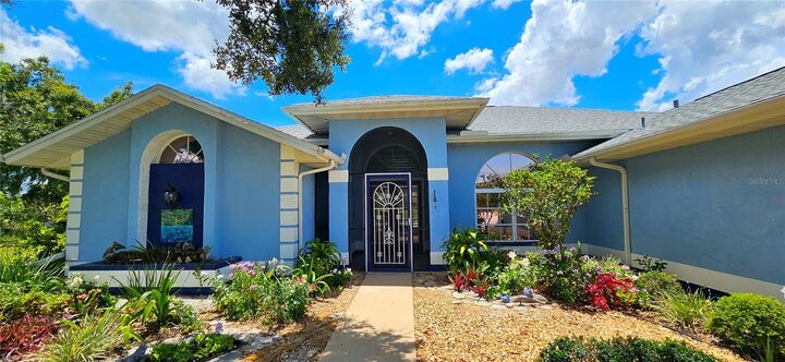 Property Photo:  23 Pinehurst Place  FL 33947 