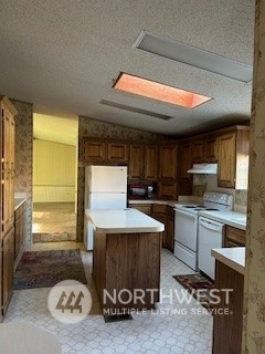 Property Photo:  321 8th Street NE  WA 98813 