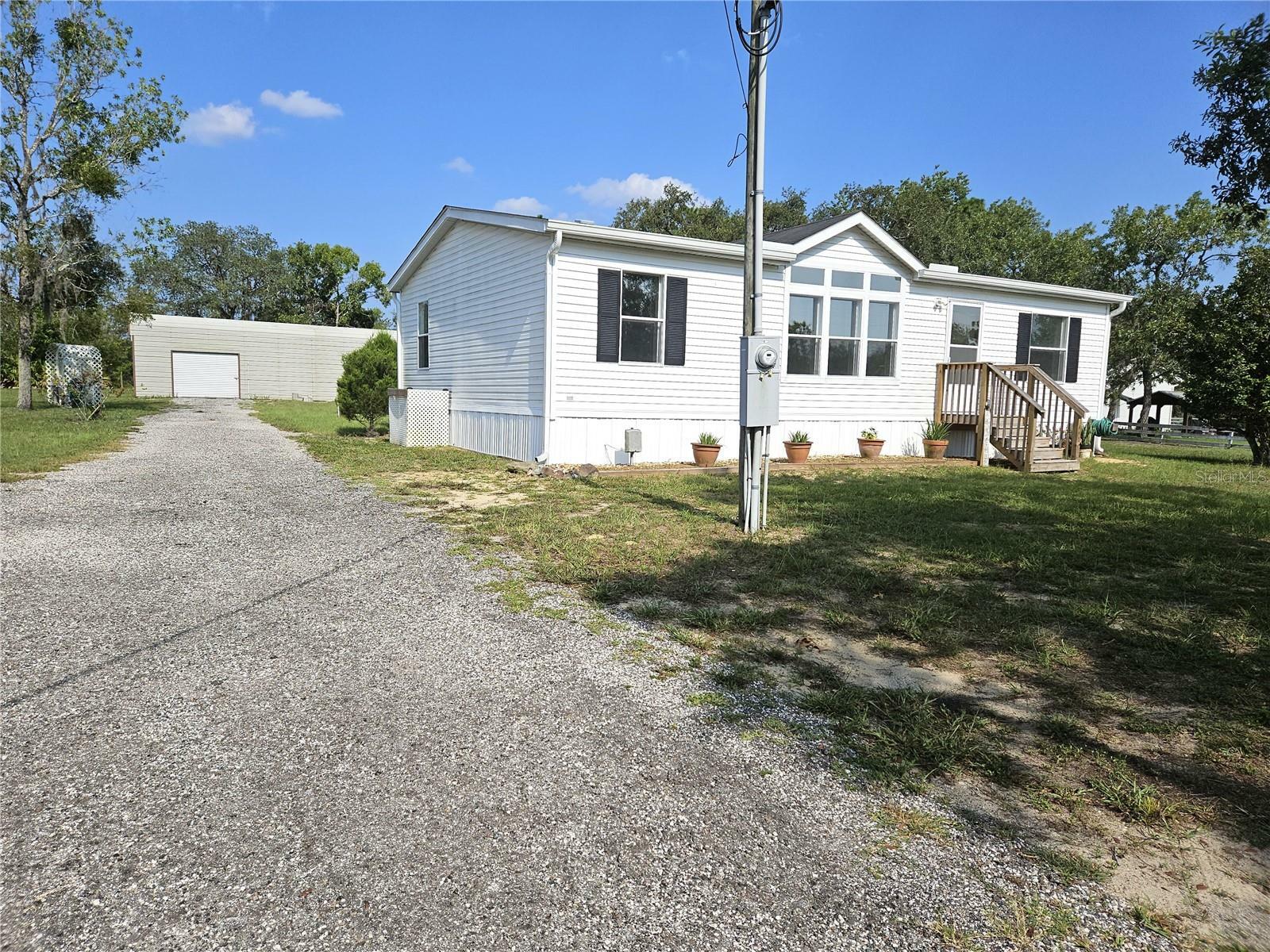 Property Photo:  16942 Monteverde Drive  FL 34610 