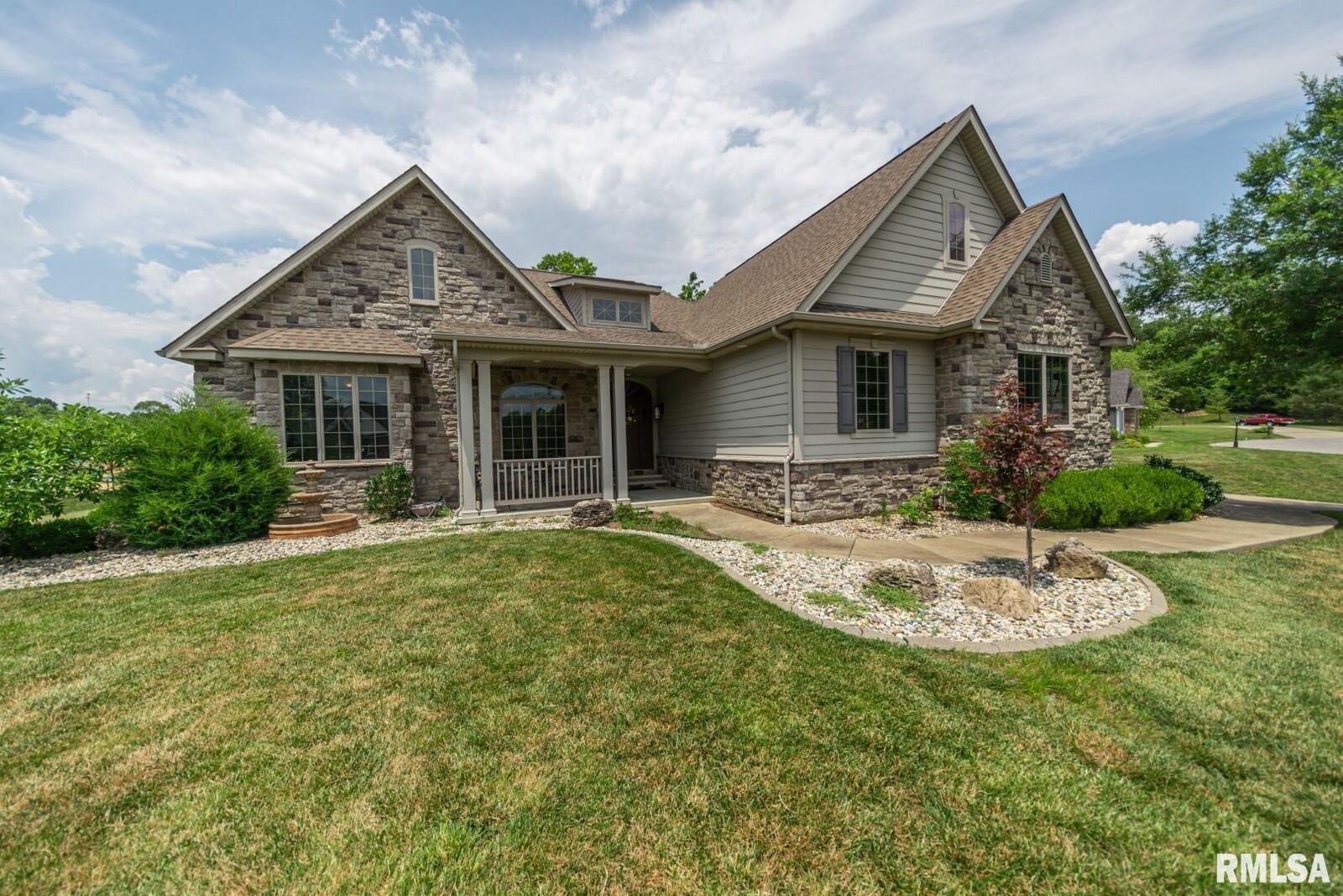 Property Photo: 504 David Livingstone Drive IL 62918