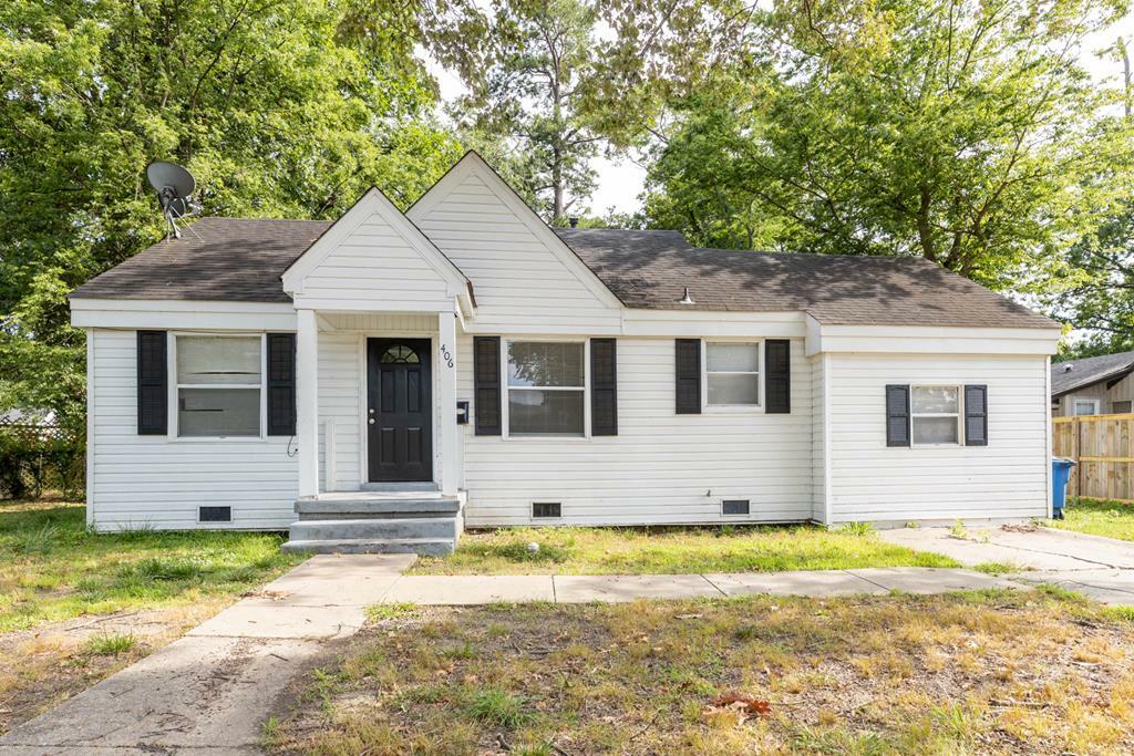 Property Photo:  406 Gibson Avenue  AR 72301 