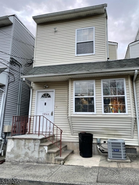 Property Photo:  461 Catherine St 104B  NJ 07201 