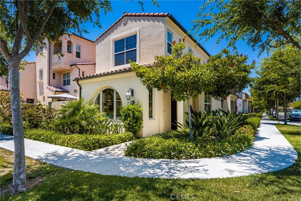 Property Photo:  75 Bronze Leaf  CA 92620 