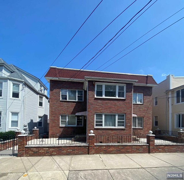 Property Photo:  310-312 Elm Street 4  NJ 07032 