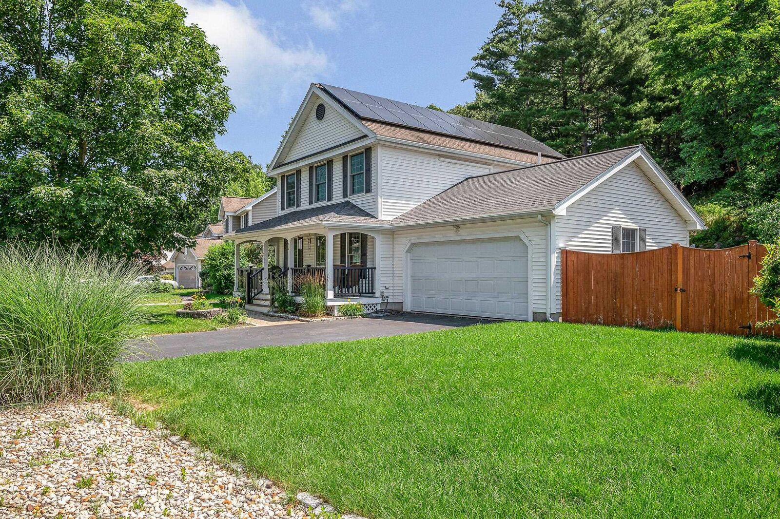 Property Photo:  52 Pasture Drive  NH 03102 