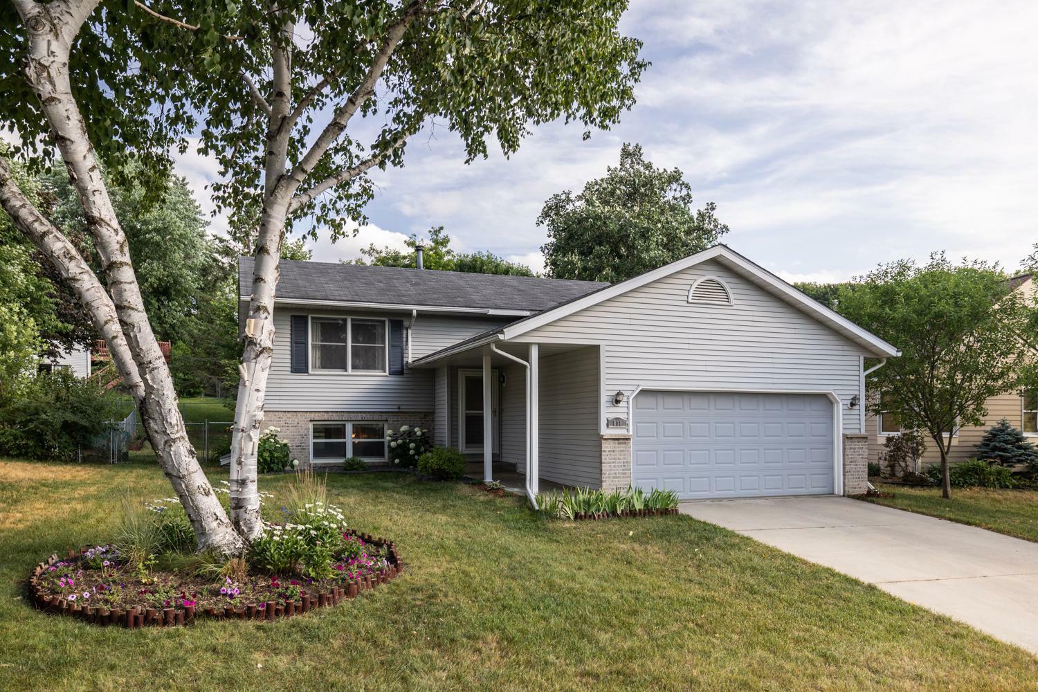 Property Photo: 808 Northland Place NE MN 55906