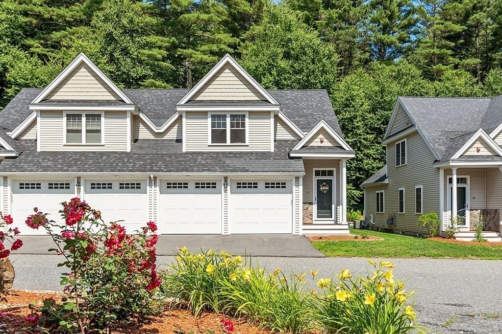 Property Photo:  4 Trail Ridge Way 4C  MA 01451 