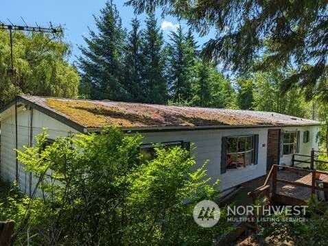 Property Photo: 8433 Grandview Road WA 98223