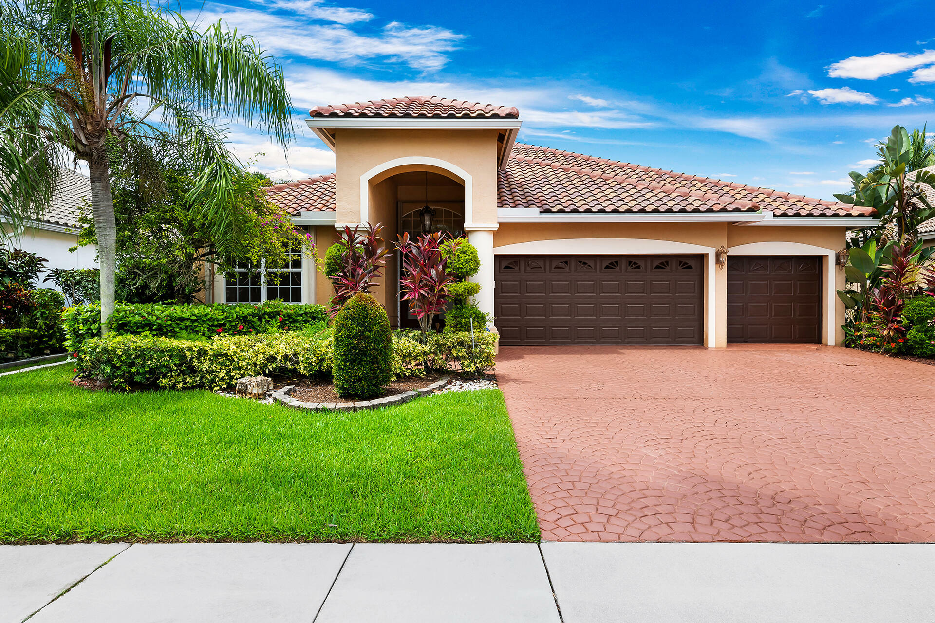 Property Photo: 12323 Riverfalls Court FL 33428