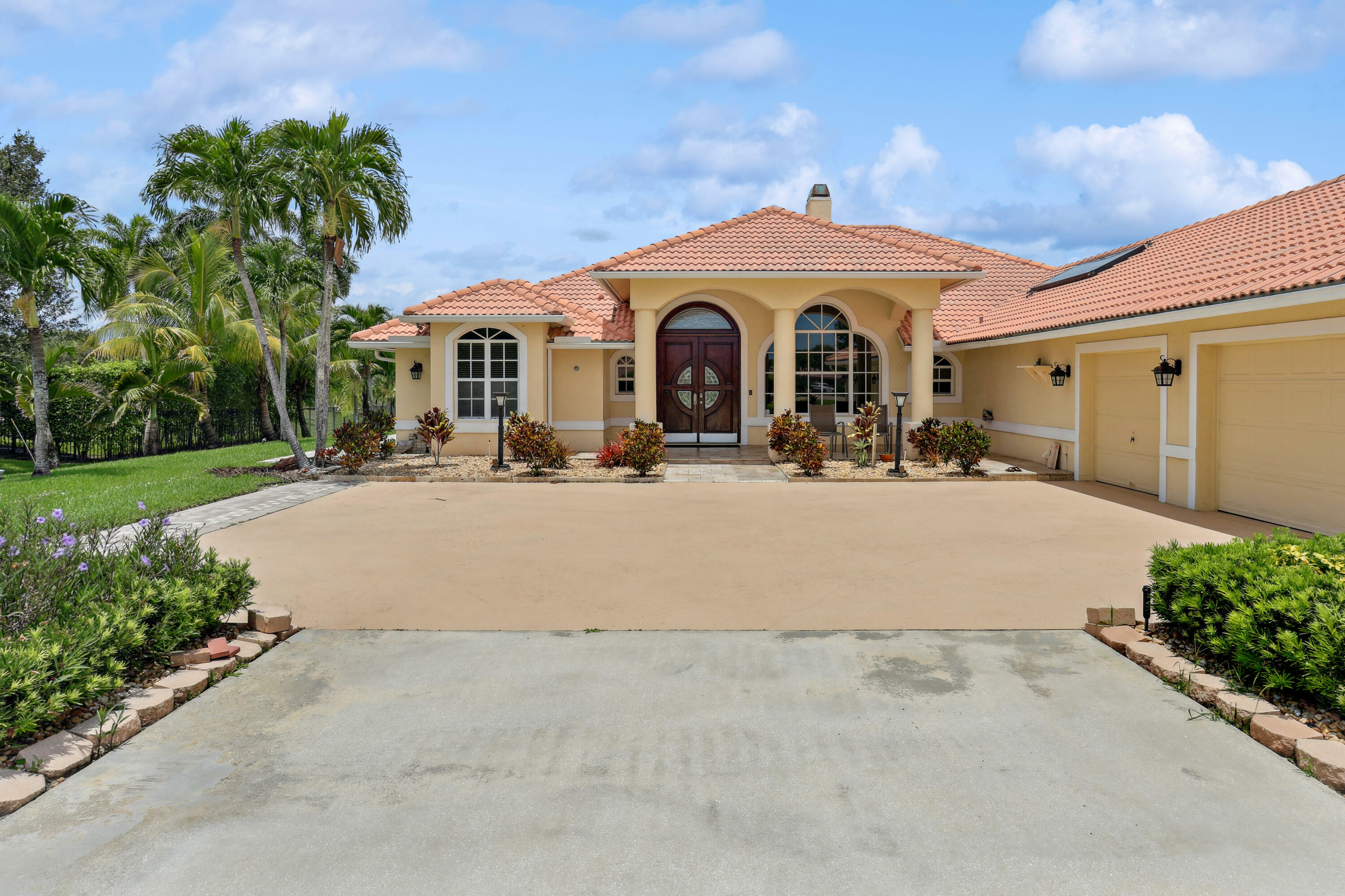 Property Photo:  6787 W Calumet Circle  FL 33467 